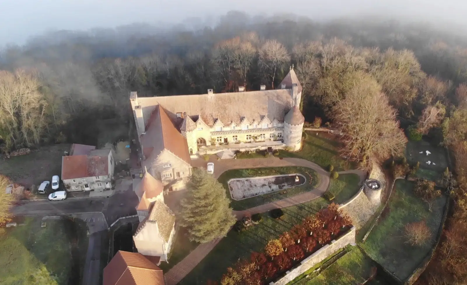 000017B chateau de hattonchatel.webp